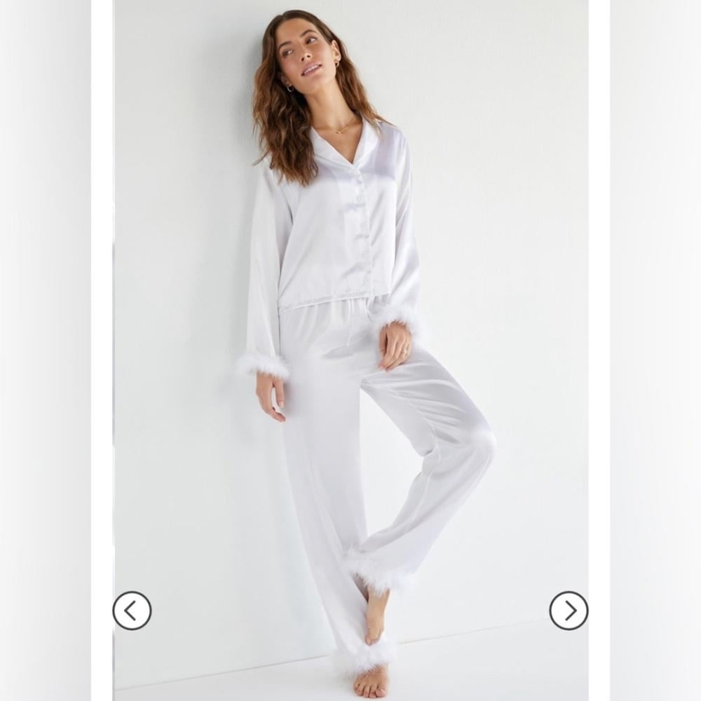 Francesca's Collections White Satin Pajama Set